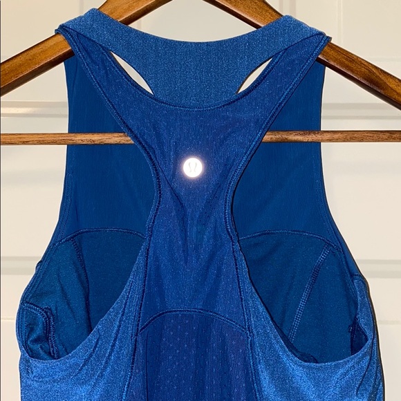 🍋 Lululemon tank top size 6 - Picture 3 of 4